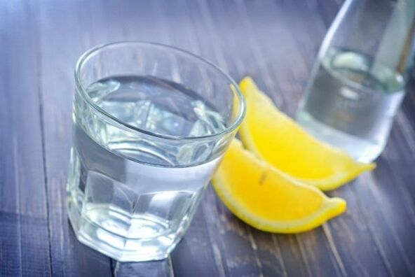 Water with lemon
